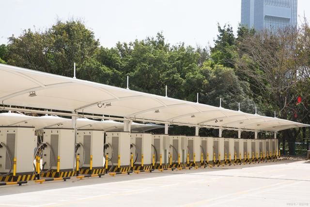 建始县充电桩车棚